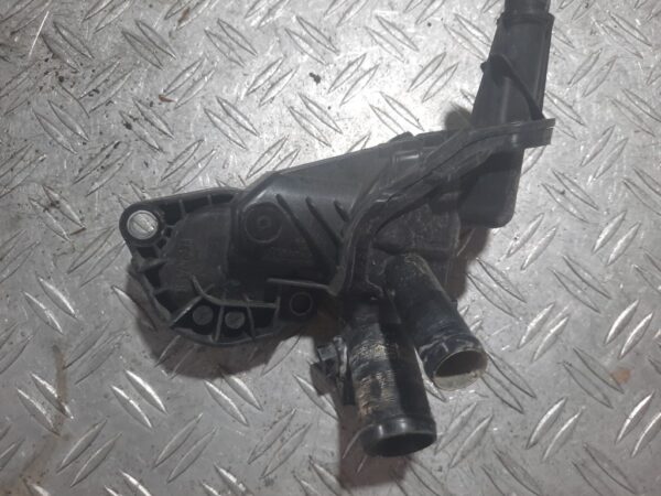 Carcasa termostat Dacia Renault Captur Clio 4 Logan 0.9 TCE cod 110616064R