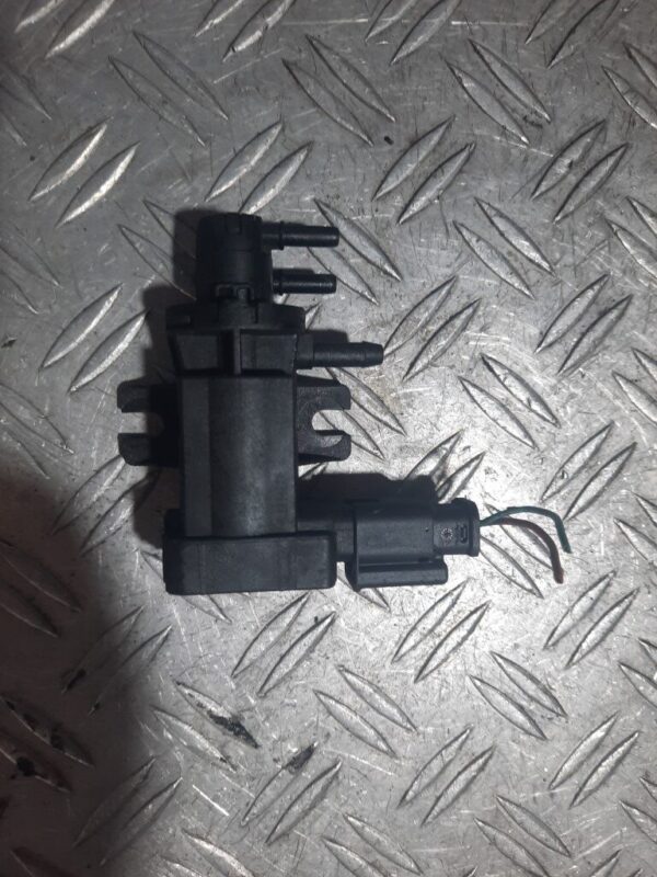 Supapa Electrovalva vacuum1.6 HDi 109cp 9HZ Peugeot 307 cod 9652570180