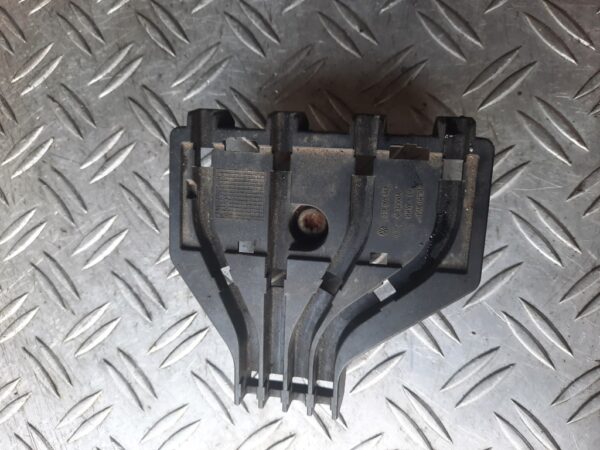 Suport + bobina de inductie Skoda Octavia 2 cod 03f905487