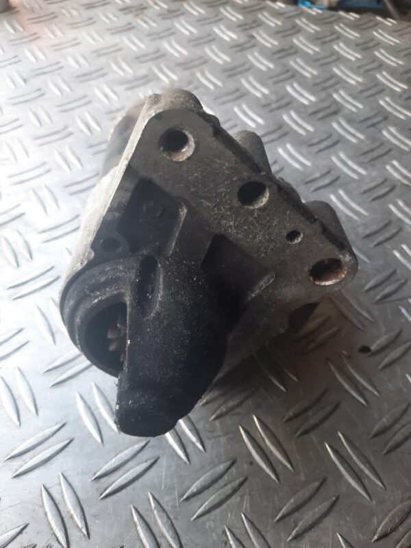 Electromotor Citroen C4 Picasso II 1.6 E-HDI 2009-2018 cod 9801667780 00 M000T22473