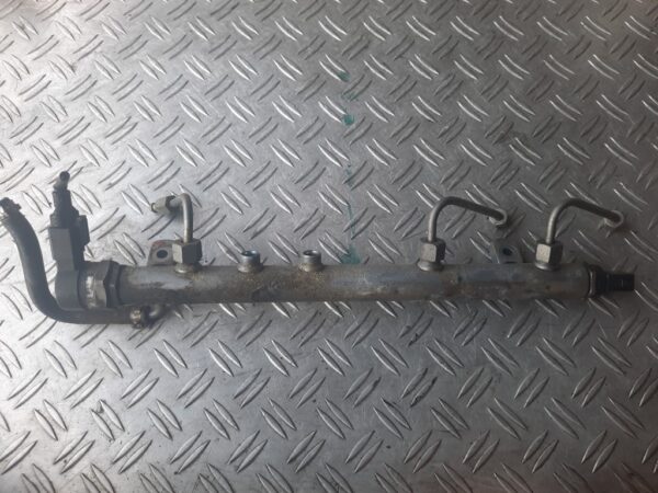 Rampa injectoare Mercedes A-Class (2004-2012) [W169] cod a6400702395