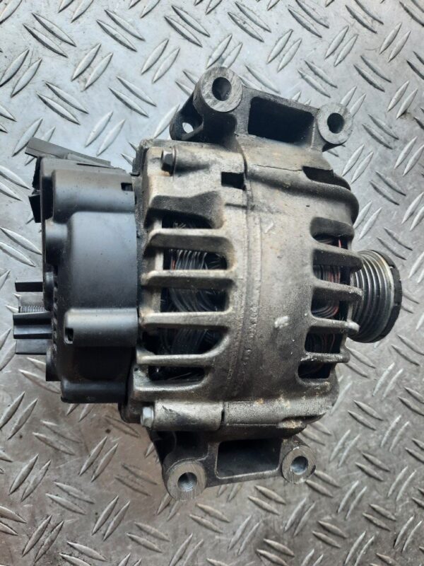 Alternator Mercedes C 180 Cgi,c 200 cgi,C 250 cgi benzina cod A0141541402