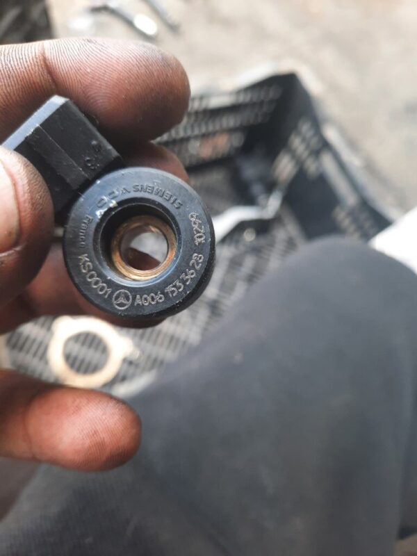 Senzor batai Mercedes C-Class cod A0061533628