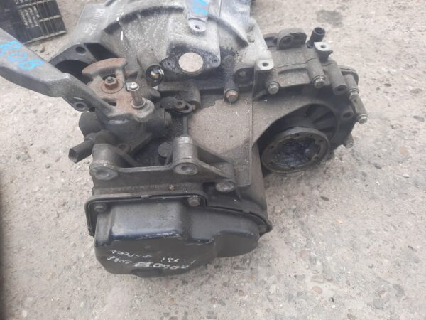 Cutie Viteze Skoda Volkswagen Seat Audi 1.6 TDI CAY cod cutie MZL