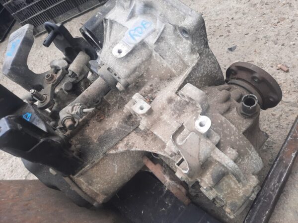 Cutie viteza Volkswagen Seat Skoda 1.4 Motorina 2006 cod cutie JCZ