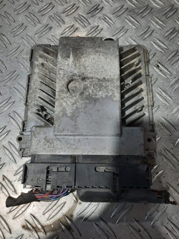 ECU Calculator motor Audi A3 gama VAG 2.0 tdi cod 03G906018DN 5WP45500AE