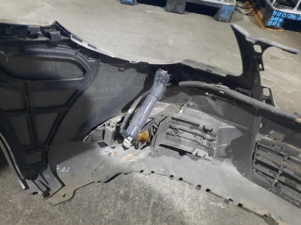 Bara fata Volkswagen EOS an 2007 model cu spalatoare de far
