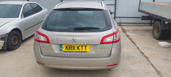 Stop tripla dreapta pe aripa Peugeot 508 Sw Break an 2011