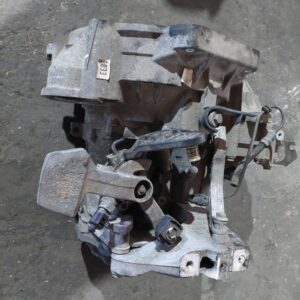 Cutie viteze Vw Jetta 1.6 TDI CAY an de fabricatie 2011 cod LHW