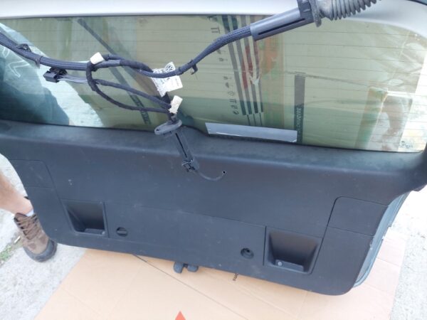 Haion complet Volkswagen Passat B6 combi Break an 2008 culoare gri