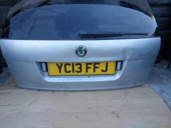 Haion complet Skoda Octavia 2 combi break an 2013 culoare gri