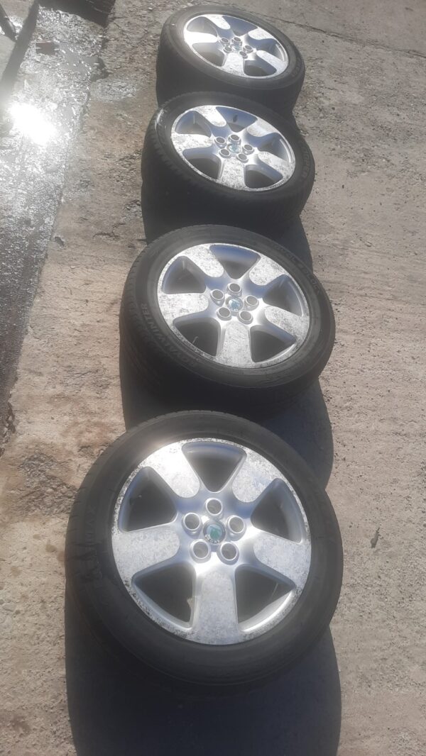 Janta aliaj cu cauciuc foarte bun 17 Inch 1Z0601025AH 1Z0601025N Skoda Octavia 2