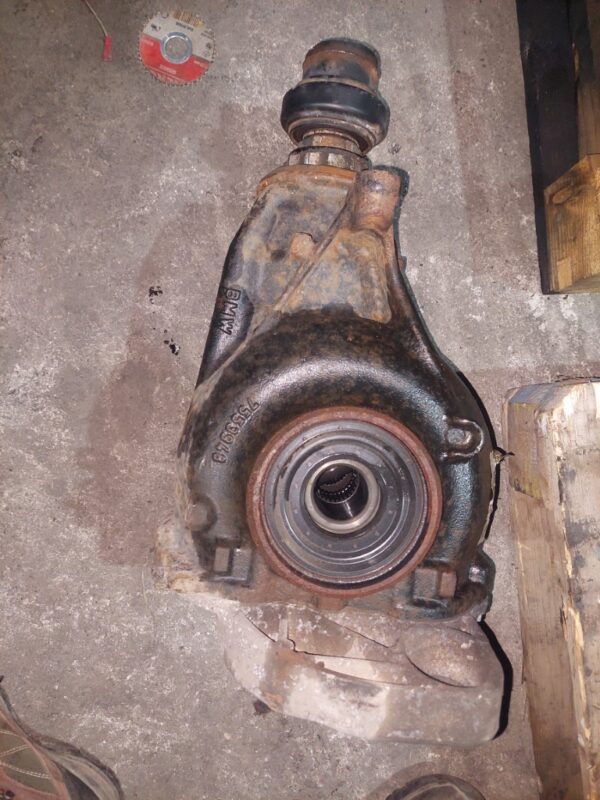 Diferenţial transmisie puntea spate BMW X3 F25 X4 F26 raport 2.81