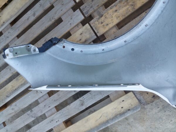 Aripa stanga fata Opel Antara culoare alb an fabricatie 2012