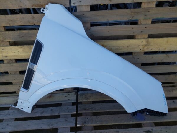 Aripa dreapta fata Opel Antara culoare alb an fabricatie 2012