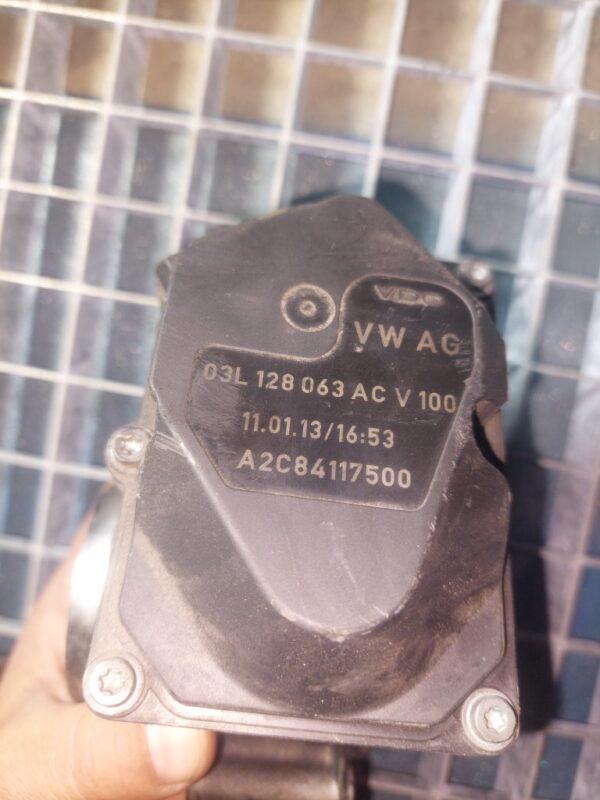 Clapeta de acceleratie 2.0TDI Audi Volkswagen Skoda Seat cod 03L128063AC