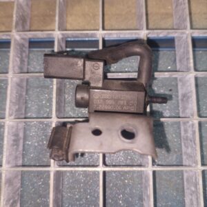 Supapa Vacuum Volkswagen Audi Skoda Cod 037906283C