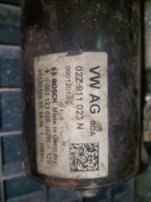 Electromotor Volkswagen Polo 6R 1.2 TDI an 2012 cod 02Z911023N