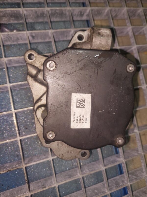 Pompa vacuum Volkswagen Polo 1.2tdi cod 03L100J cod 03L145207