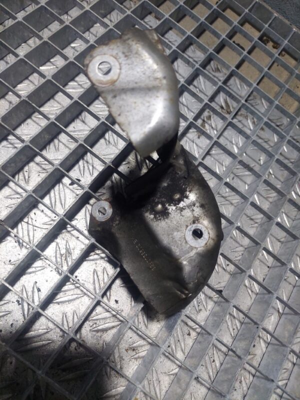 Capac protectie evacuare Opel Astra j 1.7 Diesel A17DTR cod 8980055602
