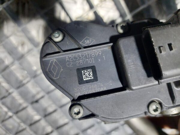 Egr cu racord Renault Nissan 2.0 2.3 DCI euro 5 cod motor M9R M9T cod 8200987088