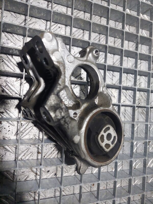 Suport Intermediar planetara dreapta Peugeot 308 1.6 THP cod epc810907