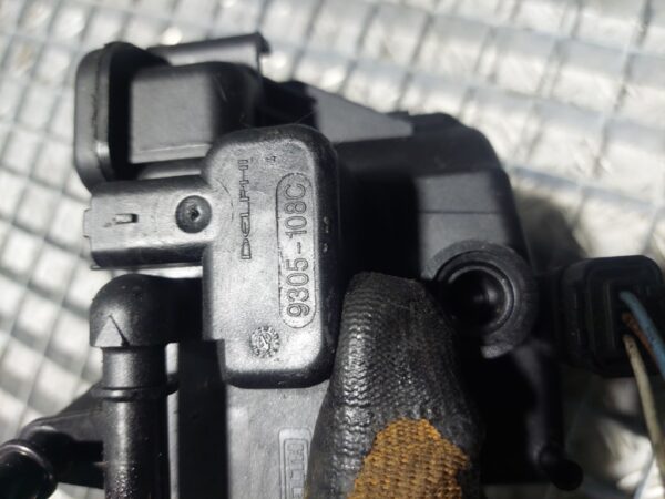 Carcasa filtru motorina cu regulator Citroen Peugeot 9305108C 9305-108C