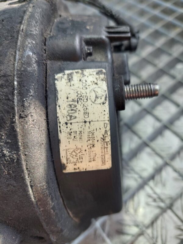 Alternator Cu racire pe apa Mercedes Benz 2.7 CDI 2.2 CDI cod A0001502550