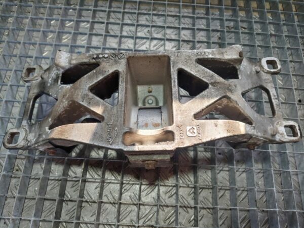 Suport cutie viteze Jaguar XF / XJ cod 5w93-5060-AB