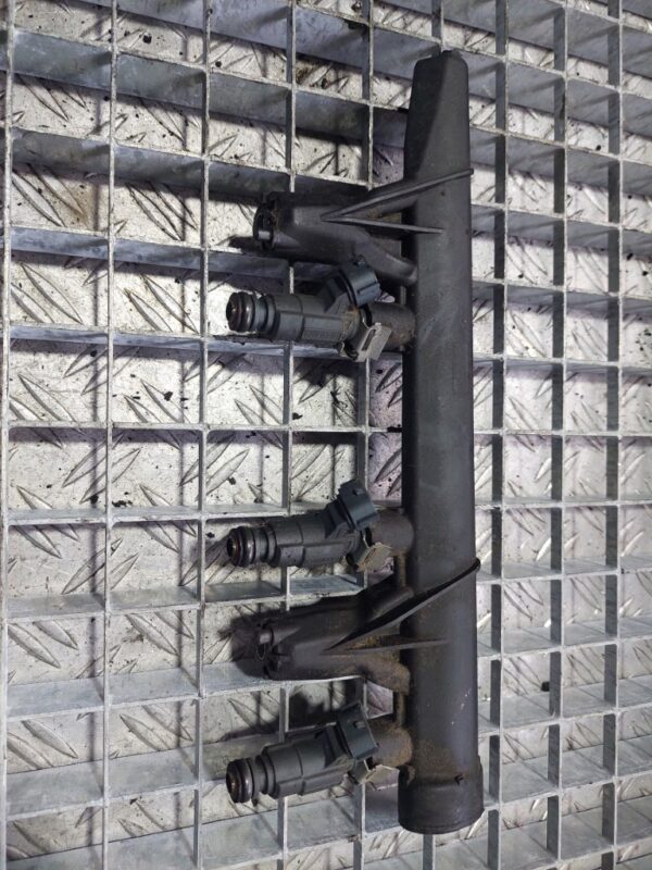 Rampa completa cu injectoare Peugeot 208 1.2 VTI Cod 9676017480 9676020480