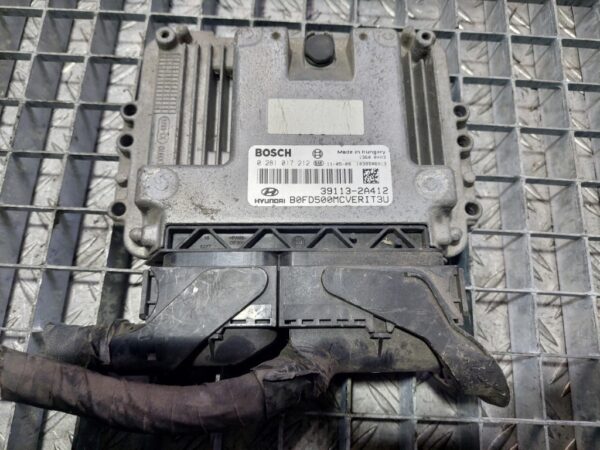Calculator motor ECU Hyundai i30 an 2009 Cod 0281017212 39113-2A412