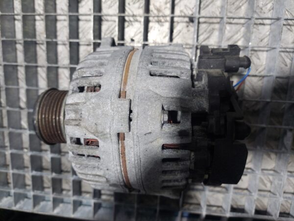 Alternator 2.5 TDI VW Crafter an 2008 cod 06F903023D  0124325130 110A