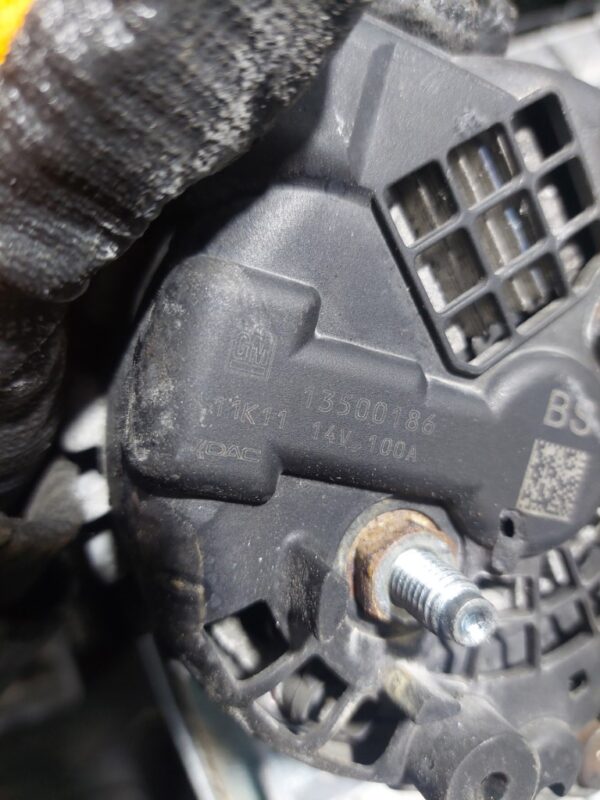 Alternator Opel Astra J 1.7 CDTI Cod 13500186 GM 100A 14V