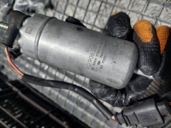 Pompa combustibil auxiliara Volkswagen Audi Skoda cod 1K0906089A