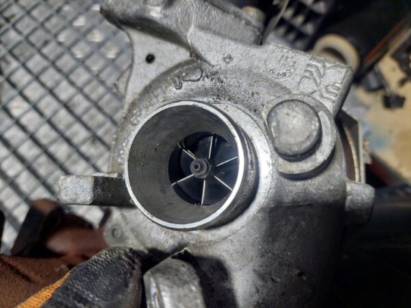 Turbina Turbo Volkswagen Audi Skoda Seat 1.6 tdi CAY cod 03L253016H