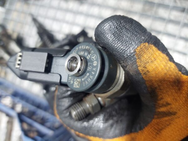 Injectoare Mercedes-Benz A 200 2.0D cod A6400700787 0445110167