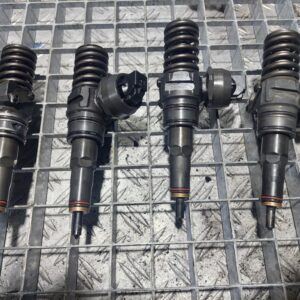 Injectoare Volkswagen Golf 5 Skoda Octavia 2 Cod 0414720215 BA