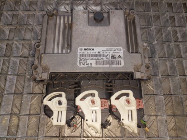 Calculator ecu motor peugeot 207 308 1.6 hdi cod 9674244680 0281015848