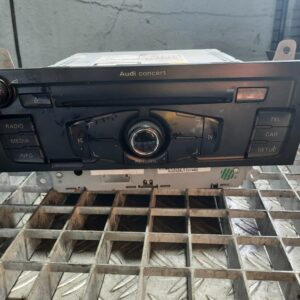 Cd player Audi A5 Q5 2010 cod 8T2035186P