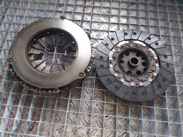 Chit ambreiaj placa si disc pt volanta cu masa dubla 1.6 TDI CAY
