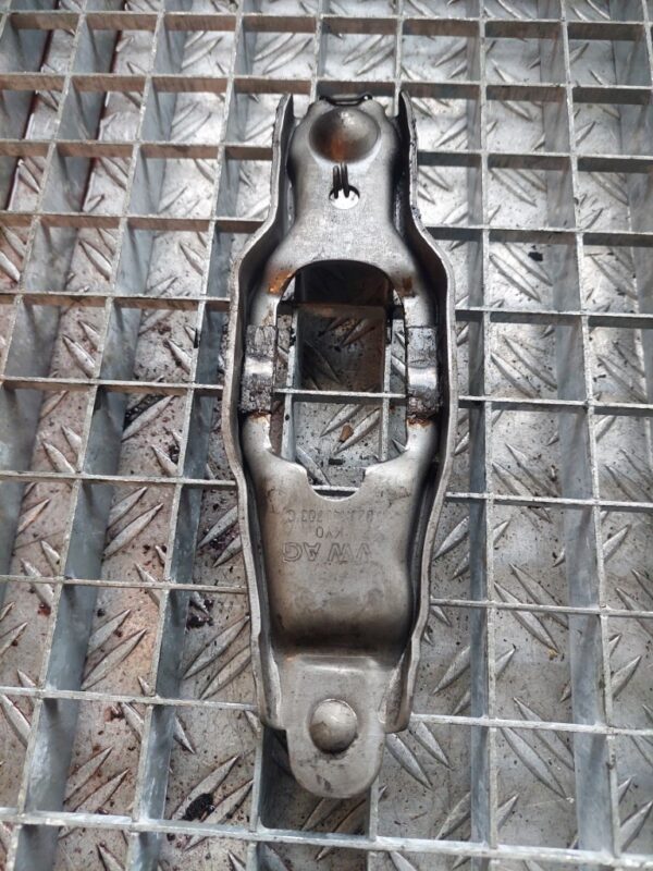Furca ambreiaj Audi Skoda Seat Voklswagen cod 02J141703C 1.6 TDI