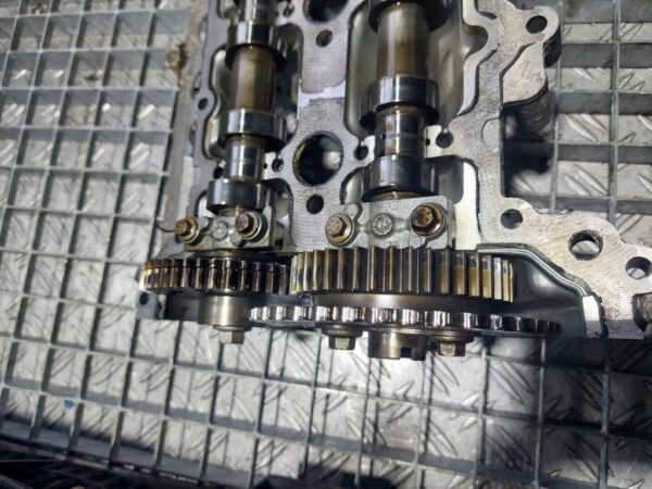 Semi chiulasa cu axe came Renault KOLEOS  2.0 DCI cod 8200539196