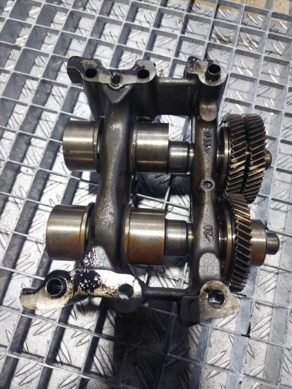 Arbore de echilibrare Renault Koleos cod 8200488596 8200488527