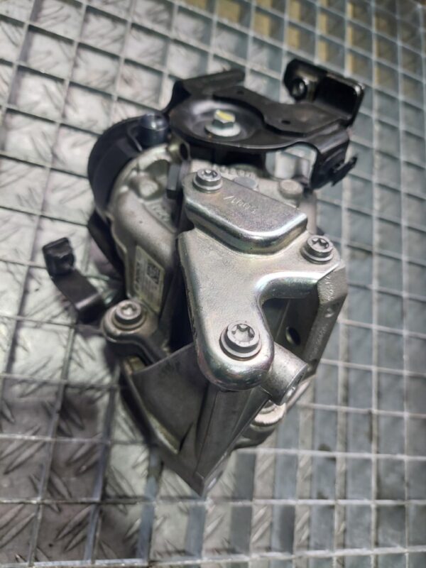20241128_124605 Pompa injectie Renault Dacia Nissan 1.5 dci cod 0445010530 8201102066