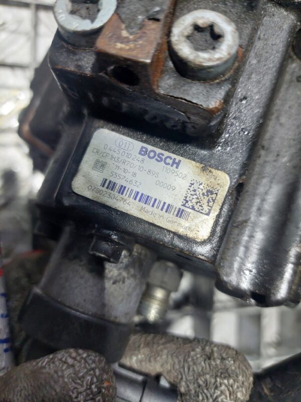 Pompa injectie inalta presiune Opel Insignia 2.0 DTI cod 55574632 0445010248