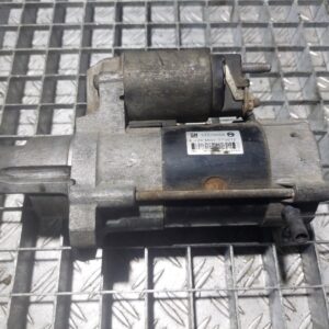 Electromotor 13 dinti Opel Astra J 1.6 CDTI an 2012 Cod 55570068