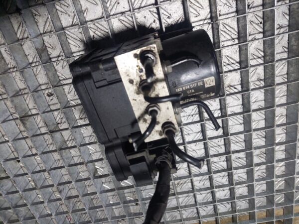 Unitate control ABS Wolkswagen Seat cod 1K0614517DE 1K0907379BJ