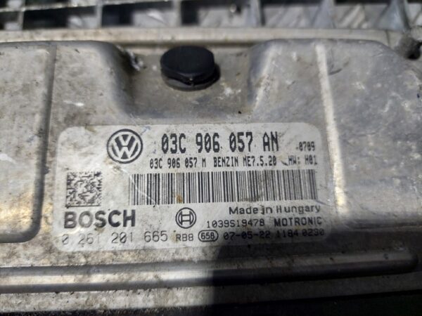 ECU Calculator motor Skoda Roomster 1.6 cod 03C906057AN 0261201665 ME7.5.20