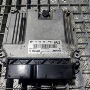 ECU calculator motor 2 Opel Astra J GTC 2.0 CDTI A20DTH cod 55581052 028101808