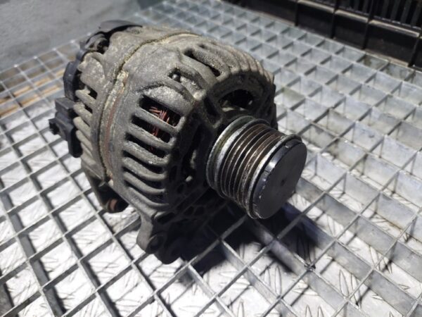 Alternator 2.5 TDI VW Crafter an 2006 - 2011 cod 06F903023D 0124325130